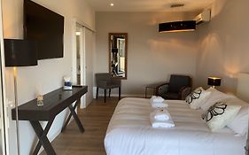 SWIM LODGE HOTEL Piscine privée ou Jacuzzi privé